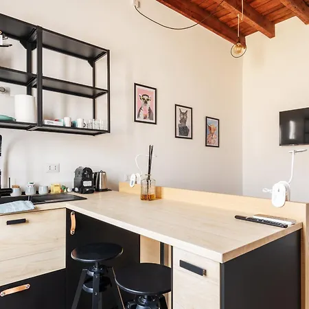 Cozy Flat Cenisio Apartment